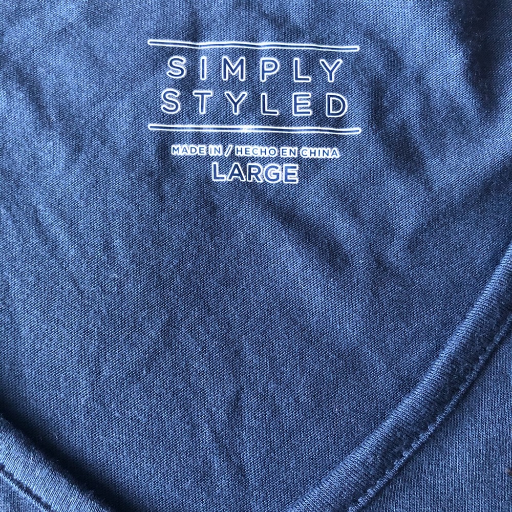 Blue tee - Picture 3 of 3